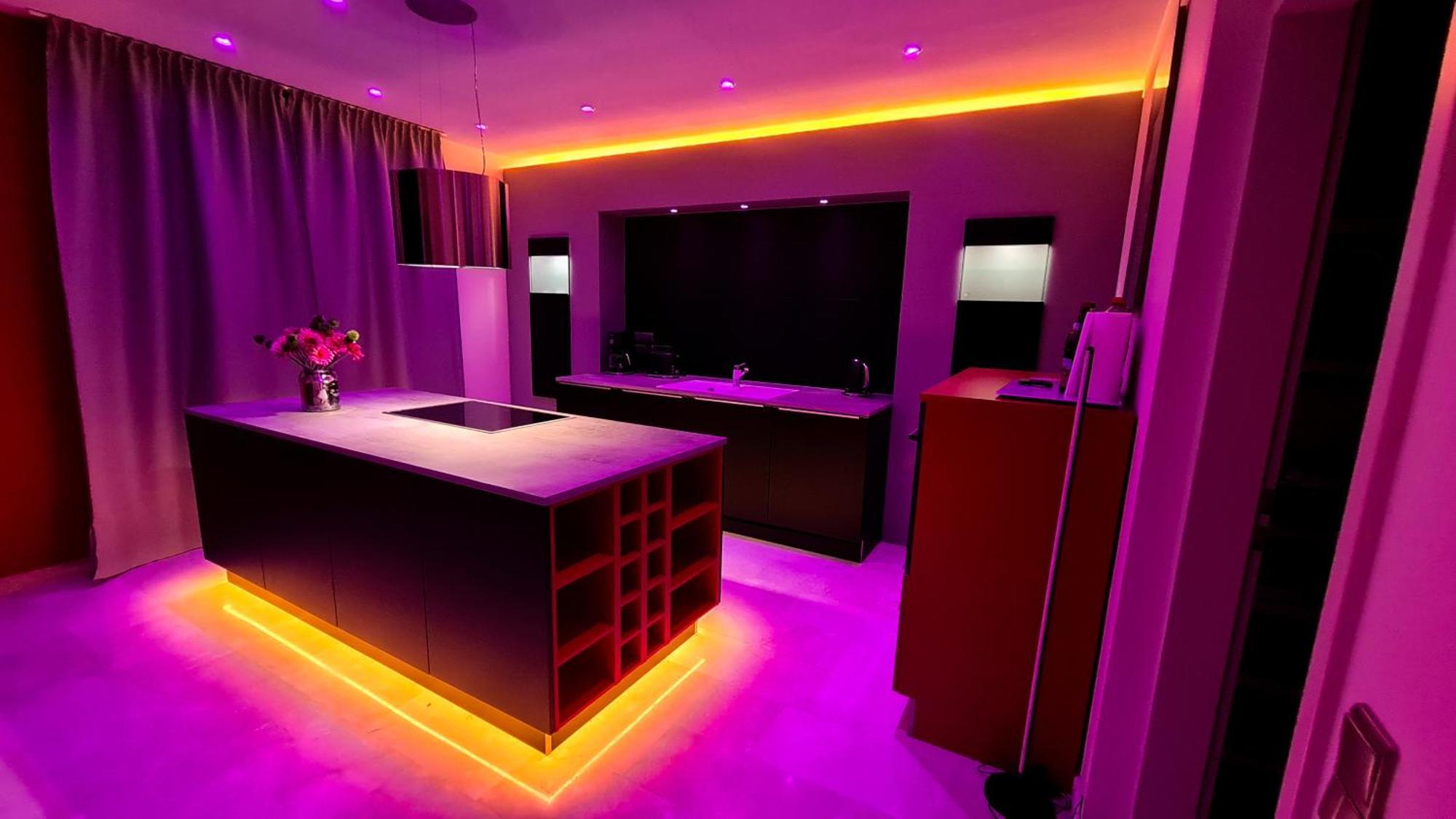 Deluxe Apartment Mit Sauna, Gehobene Ausstattung, Sydney Schwarzenbek Bagian luar foto