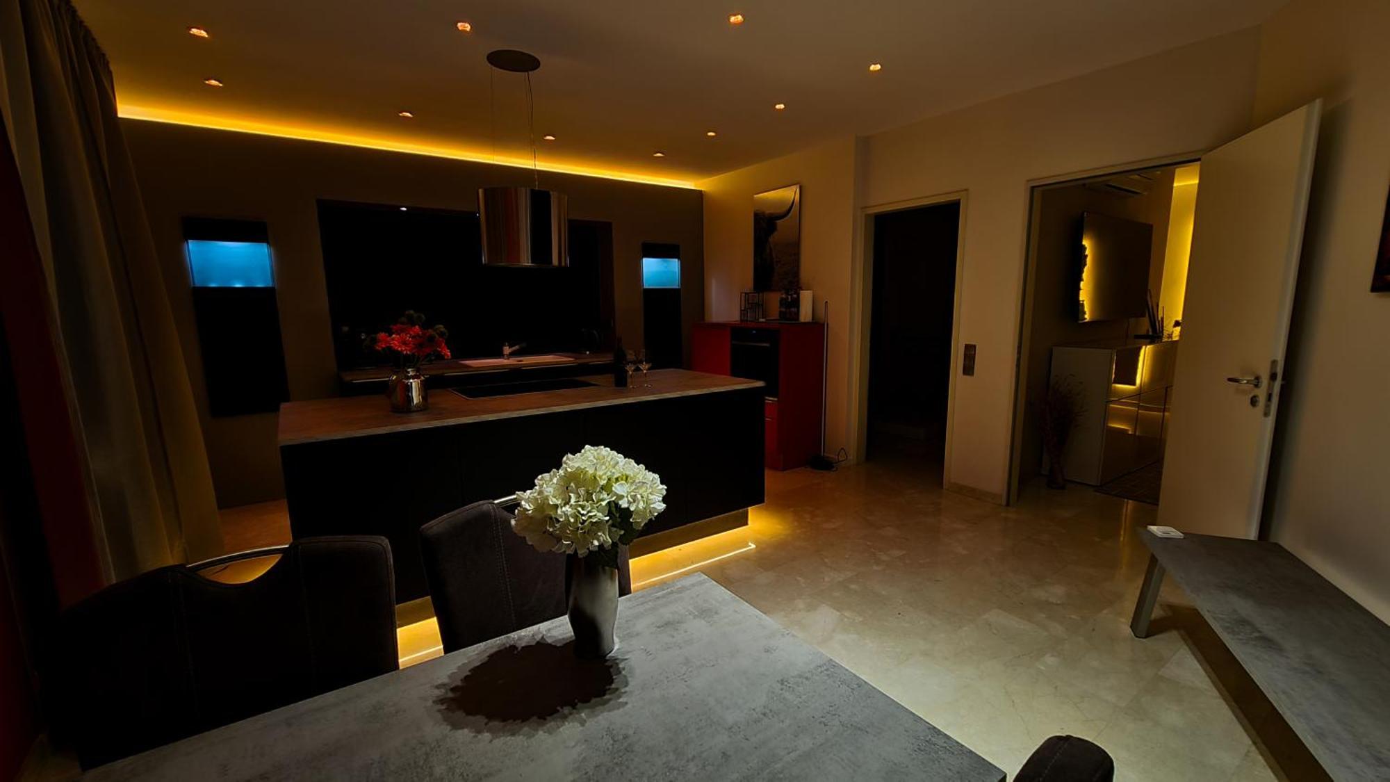 Deluxe Apartment Mit Sauna, Gehobene Ausstattung, Sydney Schwarzenbek Bagian luar foto