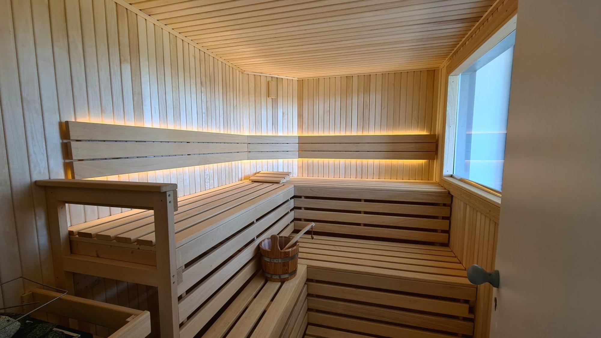 Deluxe Apartment Mit Sauna, Gehobene Ausstattung, Sydney Schwarzenbek Bagian luar foto